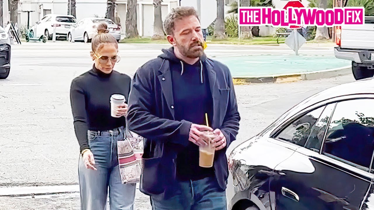 Ben Affleck Slams The Car Door In Jennifer Lopez's Face While Out Running  Errands In A Bad Mood - YouTube