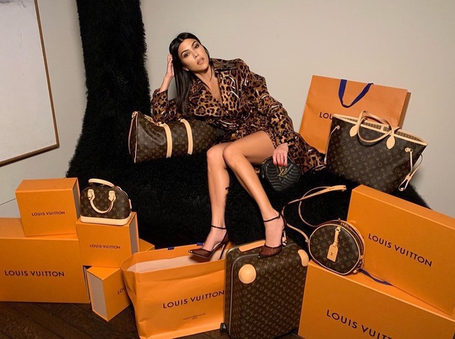 Kylie Jenner shows off $2.5K limited-edition Louis Vuitton purse in new pic  after fans slam her for 'flaunting' fortune